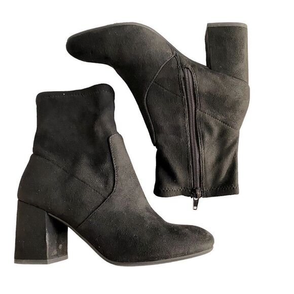 Soda Black Vegan Suede Ankle Boots Size 5.5 - Picture 1 of 9